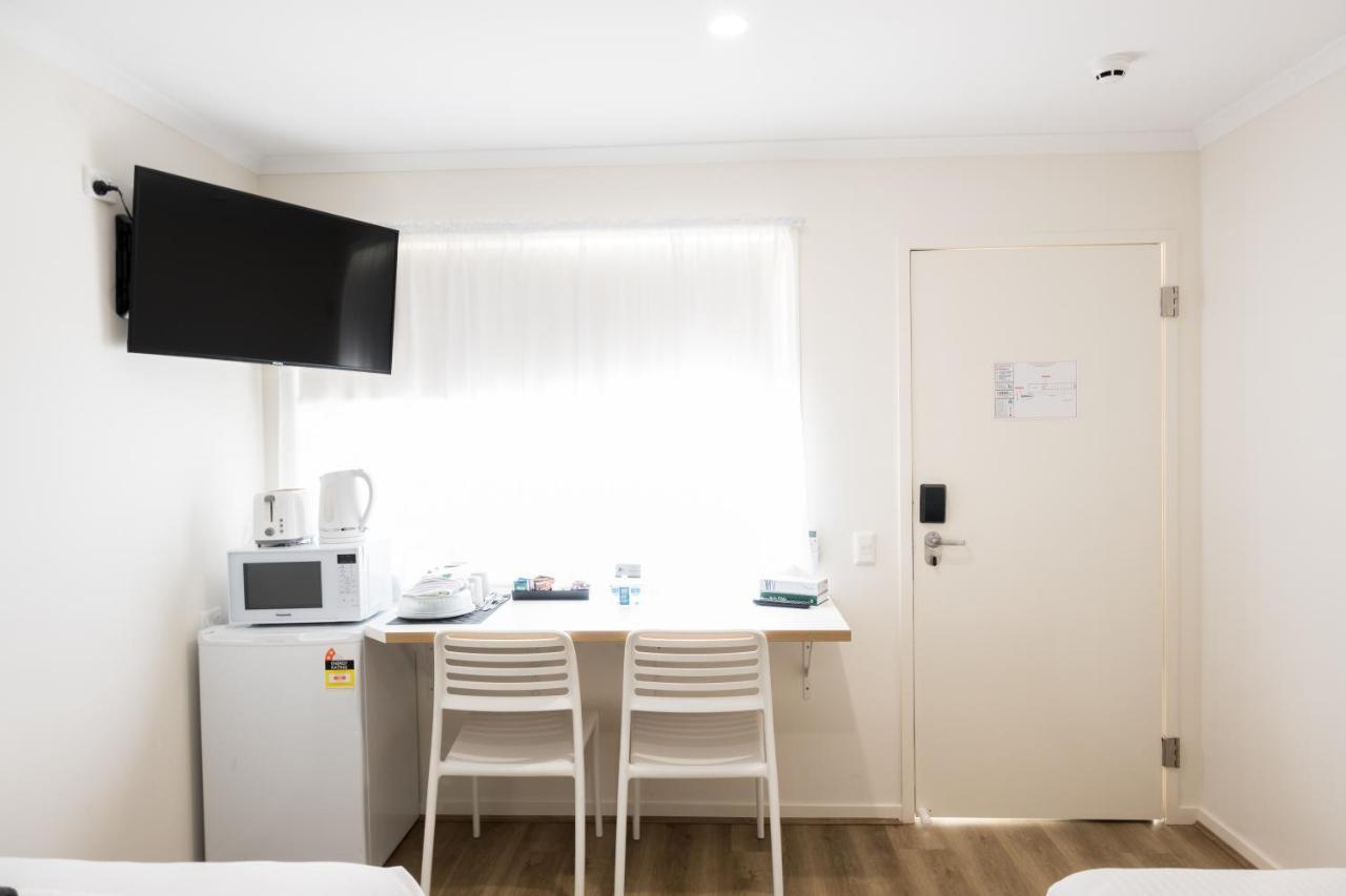 Petrie Mill Motel Bagian luar foto